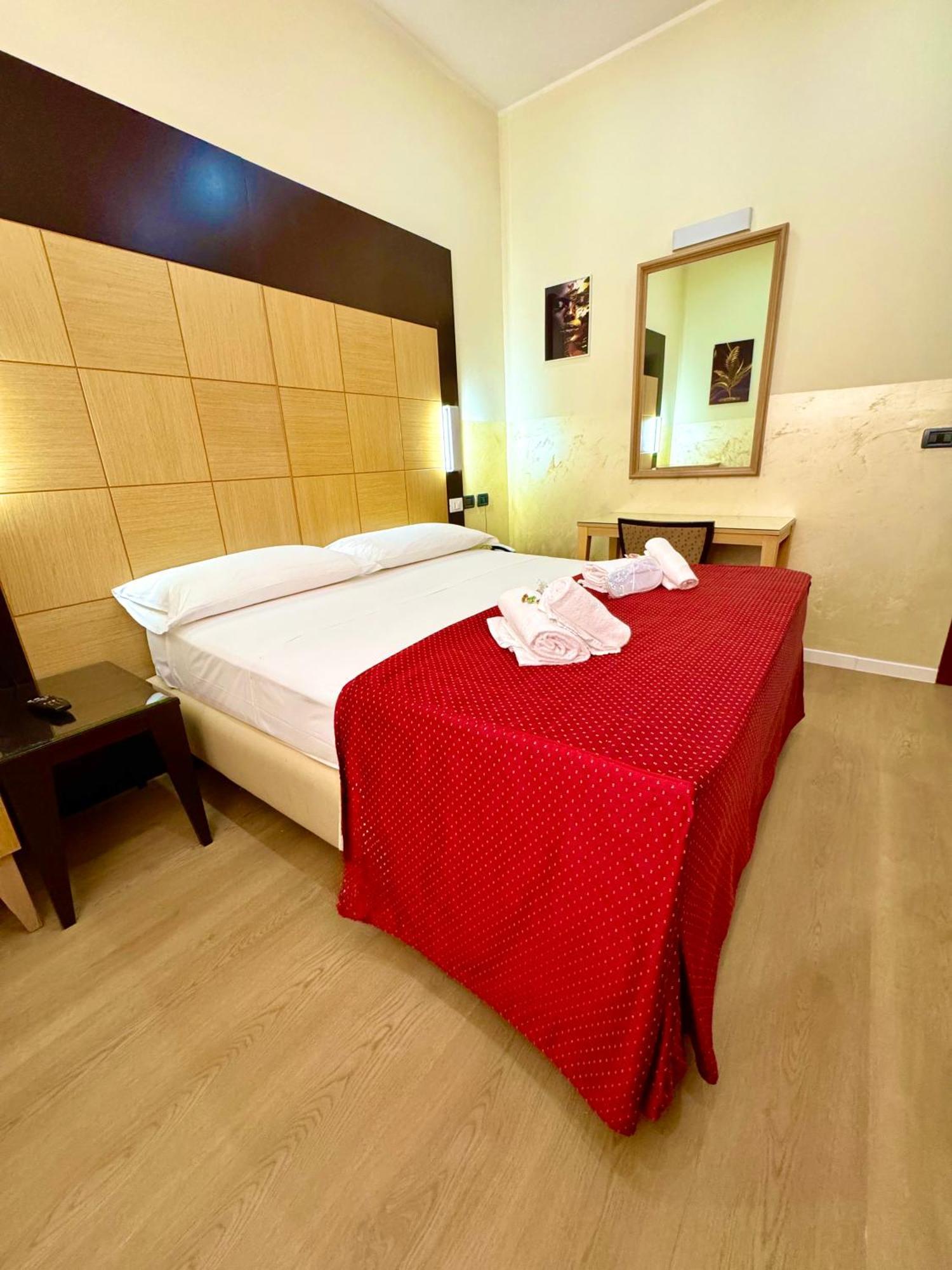 Hotel Fiorella Milano Ngoại thất bức ảnh